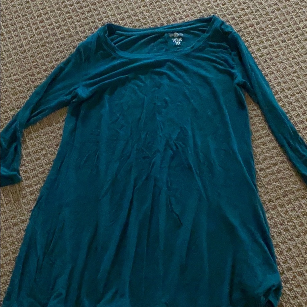 teal 3/4 length tee